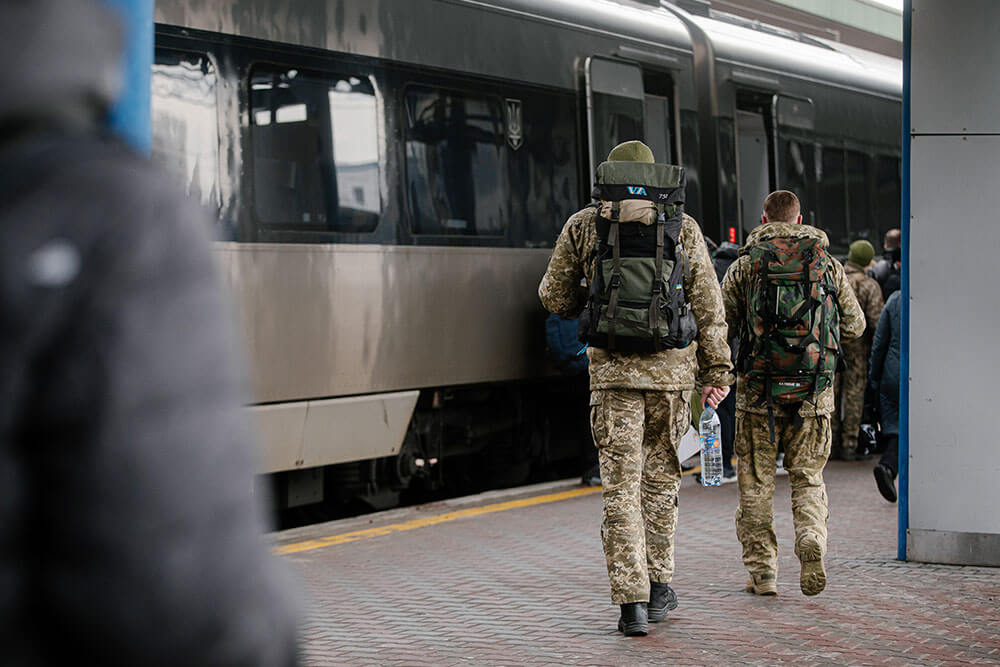 Хто такі Залізні Захисники