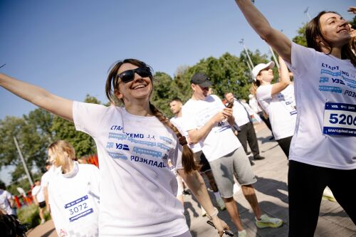 "Starting on Schedule" is a race that brought together hundreds of railway workers from different corners of Ukraine to support their colleagues.