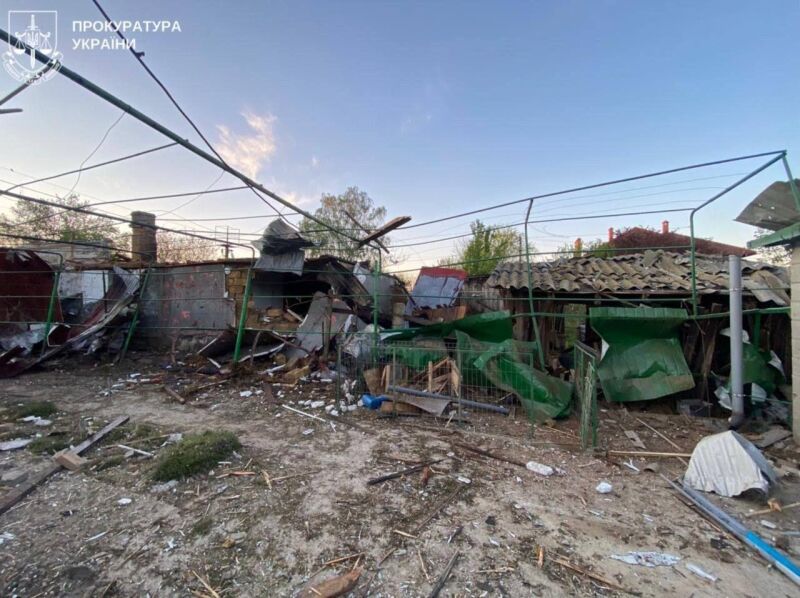 Влучання дрона: збір на лікування та житло для родини Сергія Раду