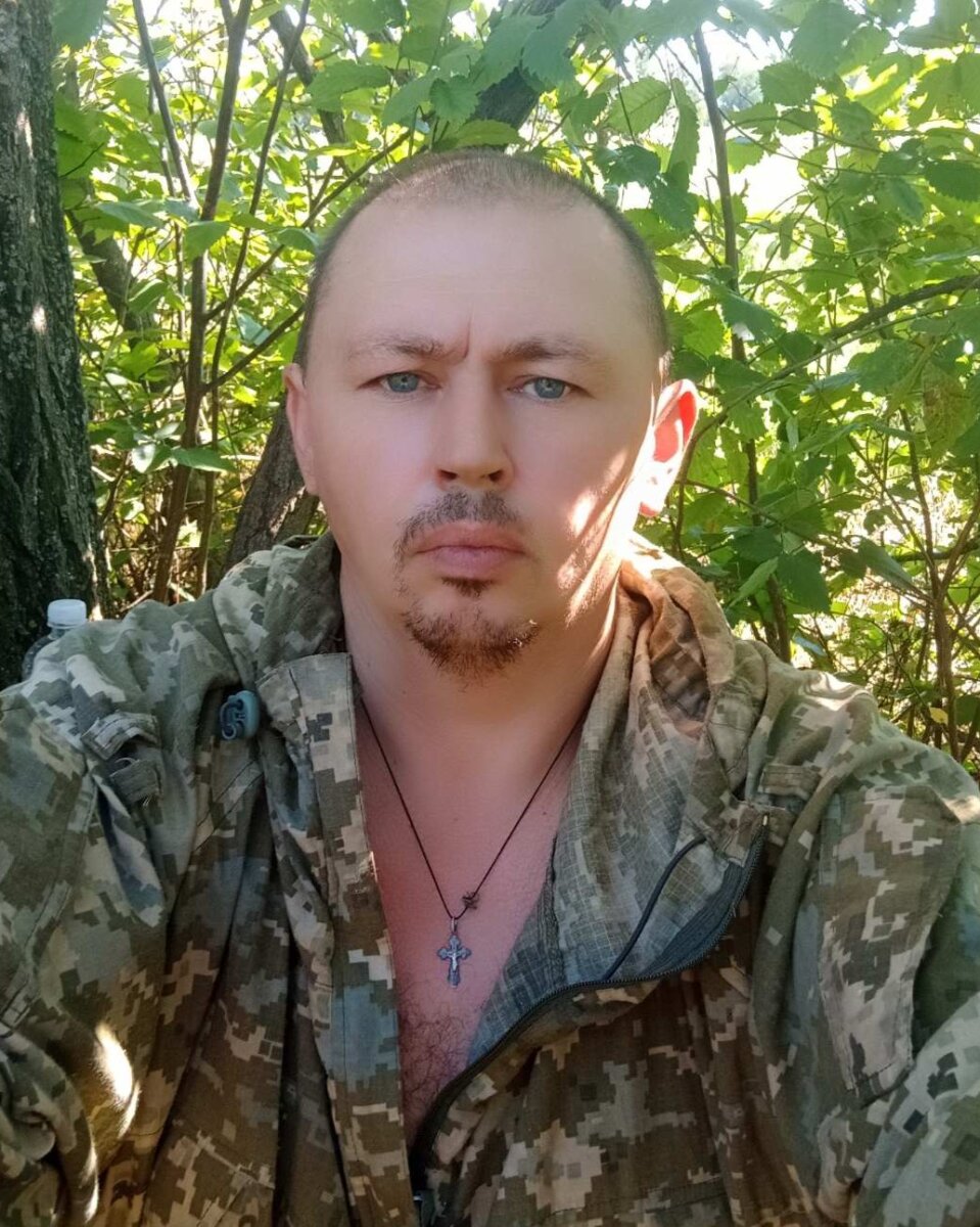 Сергій КОМІСАРОВ